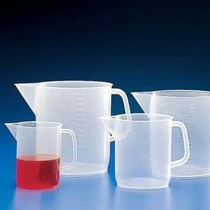 GRAD. BEAKER WITH HANDLE SHORT PP 2000ML-12/pk